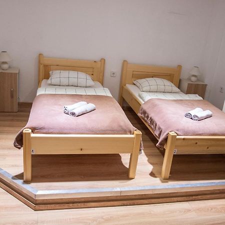 Hostel Vojnik Buitenkant foto