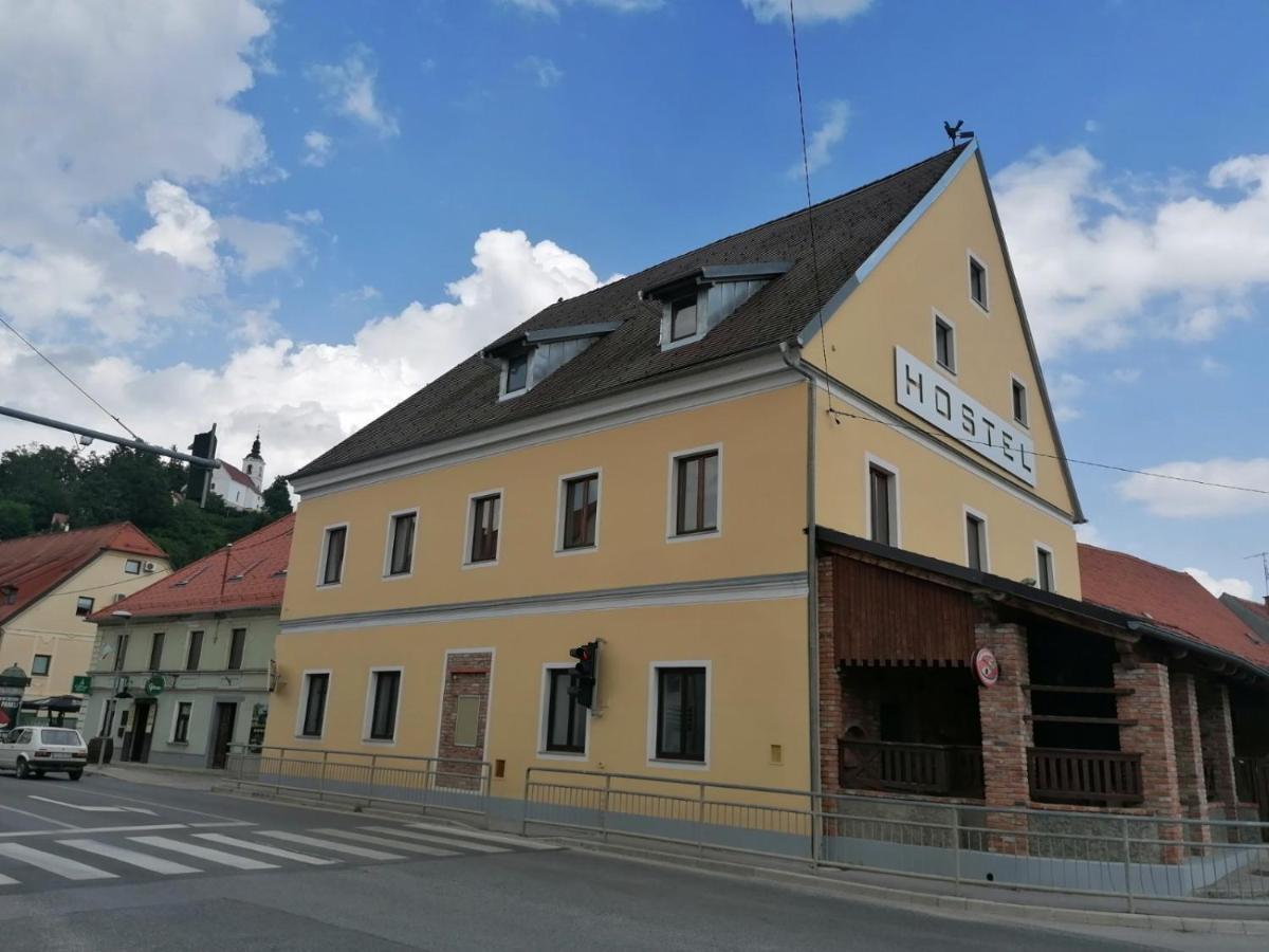 Hostel Vojnik Buitenkant foto