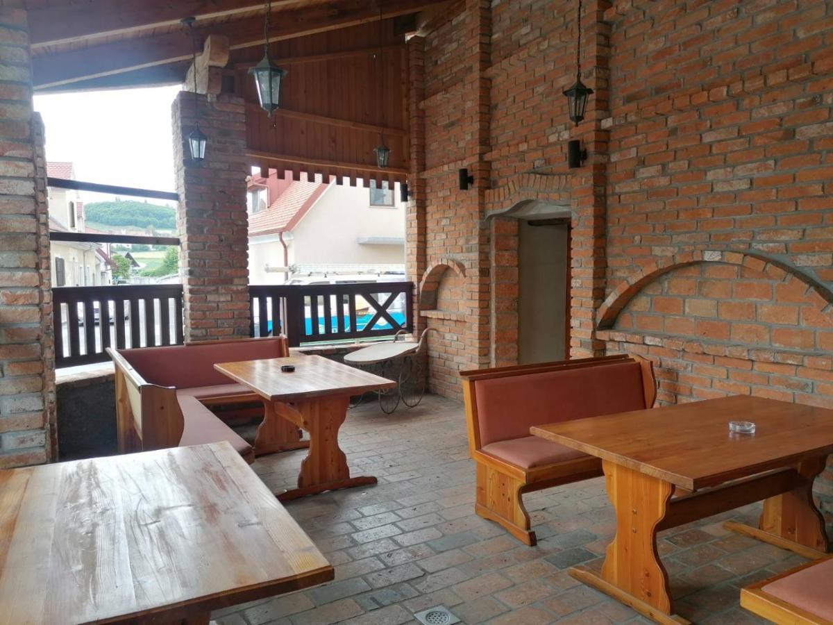 Hostel Vojnik Buitenkant foto