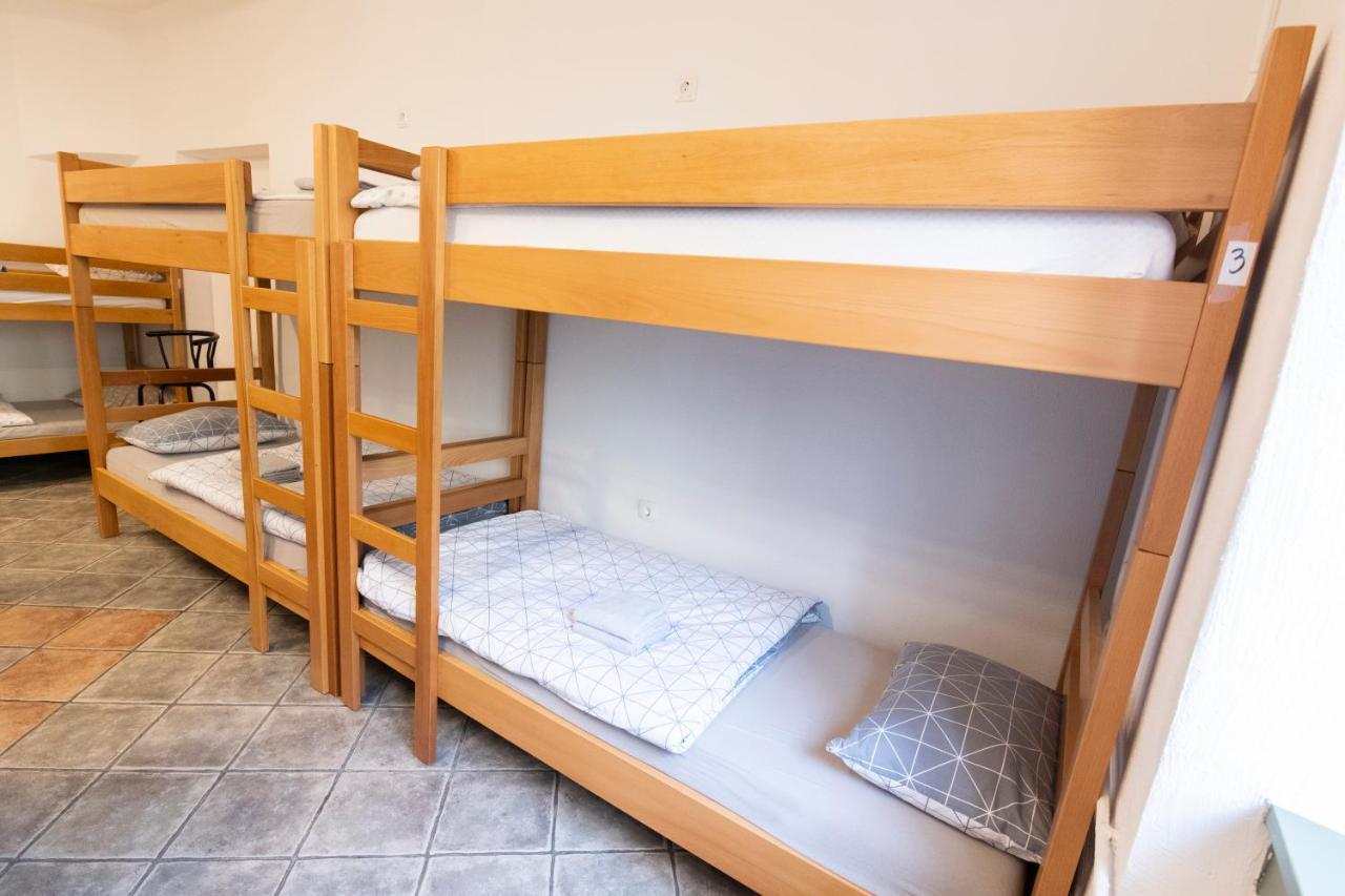 Hostel Vojnik Buitenkant foto