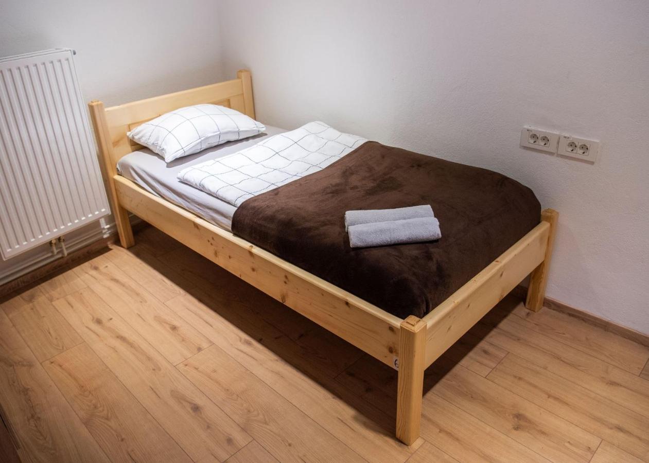 Hostel Vojnik Buitenkant foto