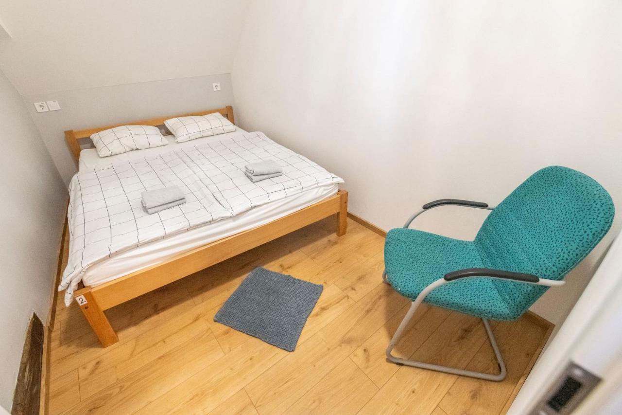 Hostel Vojnik Buitenkant foto